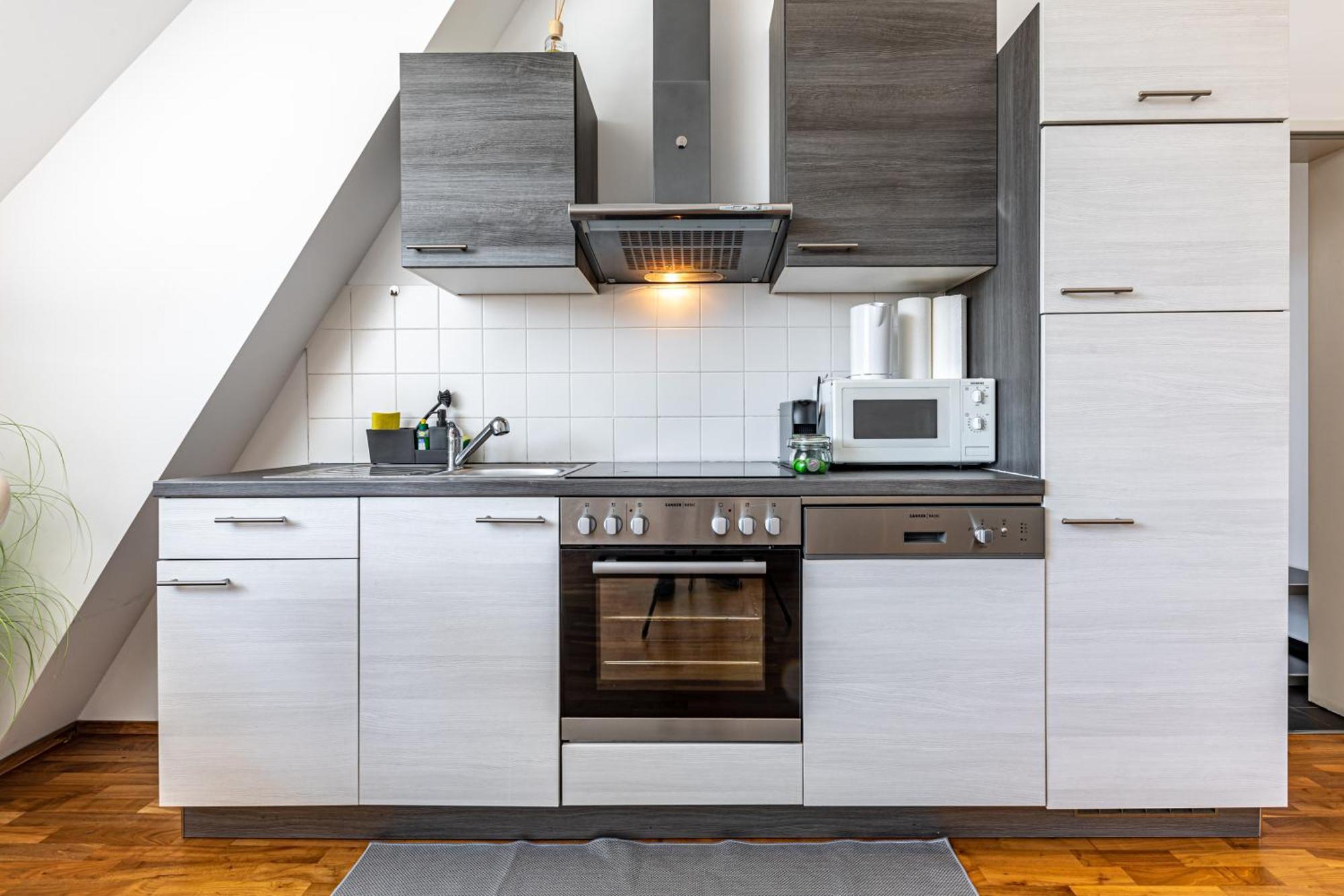 The Hub Vienna By Jr City Apartments Ngoại thất bức ảnh
