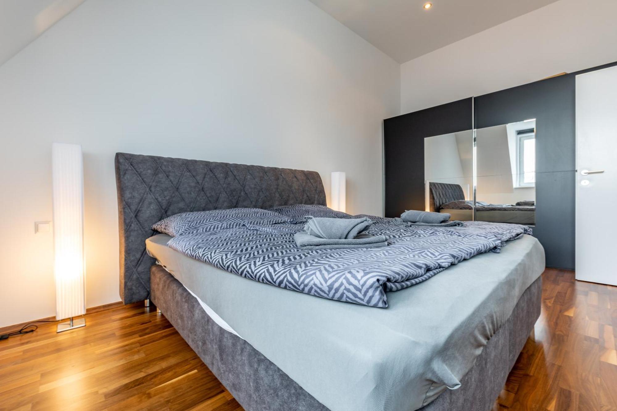 The Hub Vienna By Jr City Apartments Phòng bức ảnh